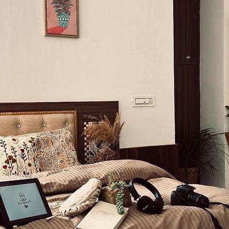 La Casa By Cosmic Kriya Hostel Bir  Luaran gambar