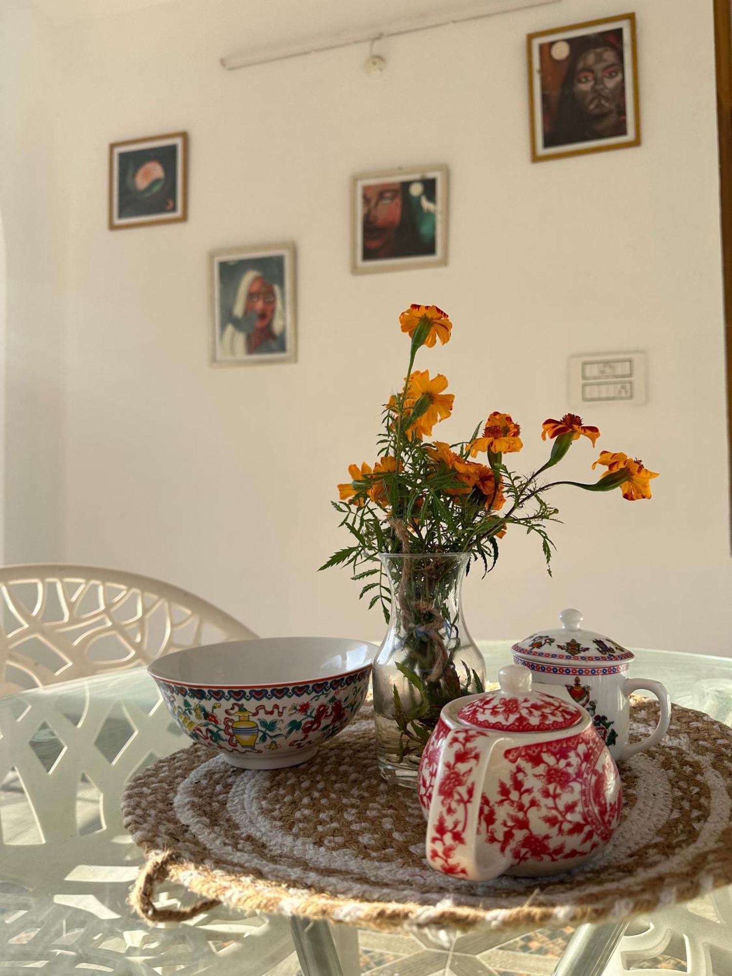 La Casa By Cosmic Kriya Hostel Bir  Luaran gambar