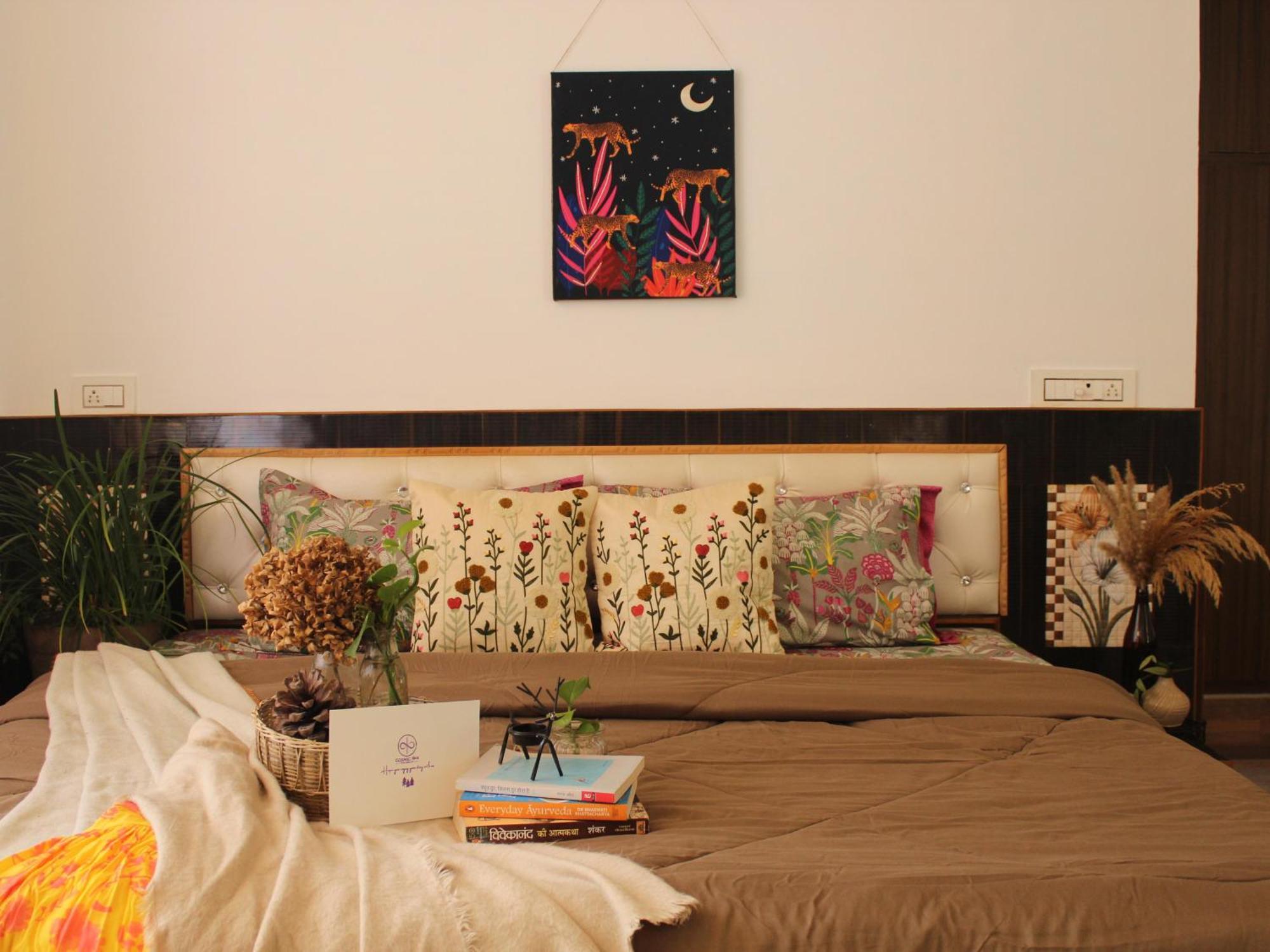 La Casa By Cosmic Kriya Hostel Bir  Luaran gambar